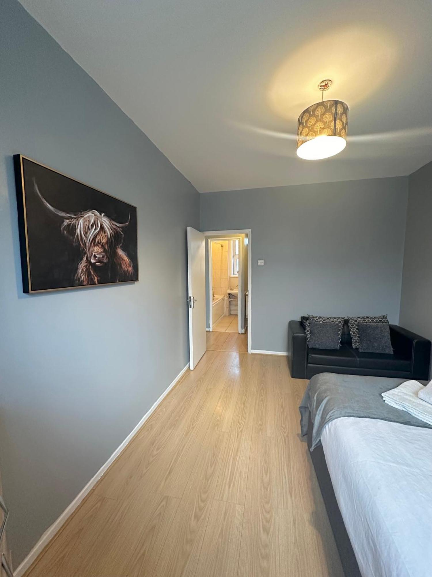 1 Bedroom Flat In Whitechapel, Londres Exterior foto