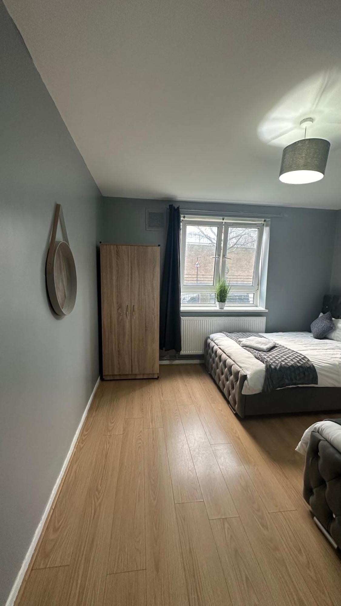 1 Bedroom Flat In Whitechapel, Londres Exterior foto