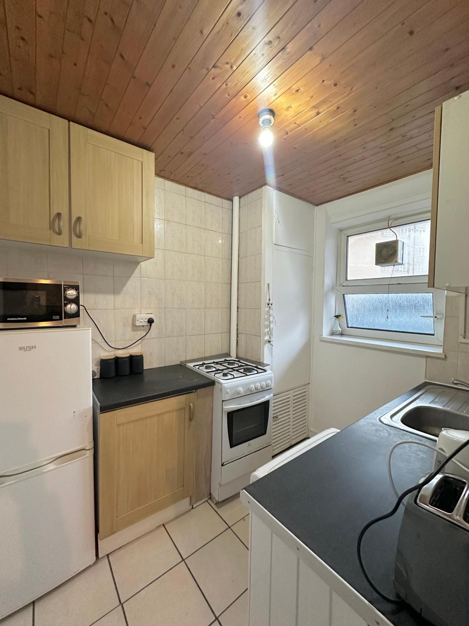 1 Bedroom Flat In Whitechapel, Londres Exterior foto