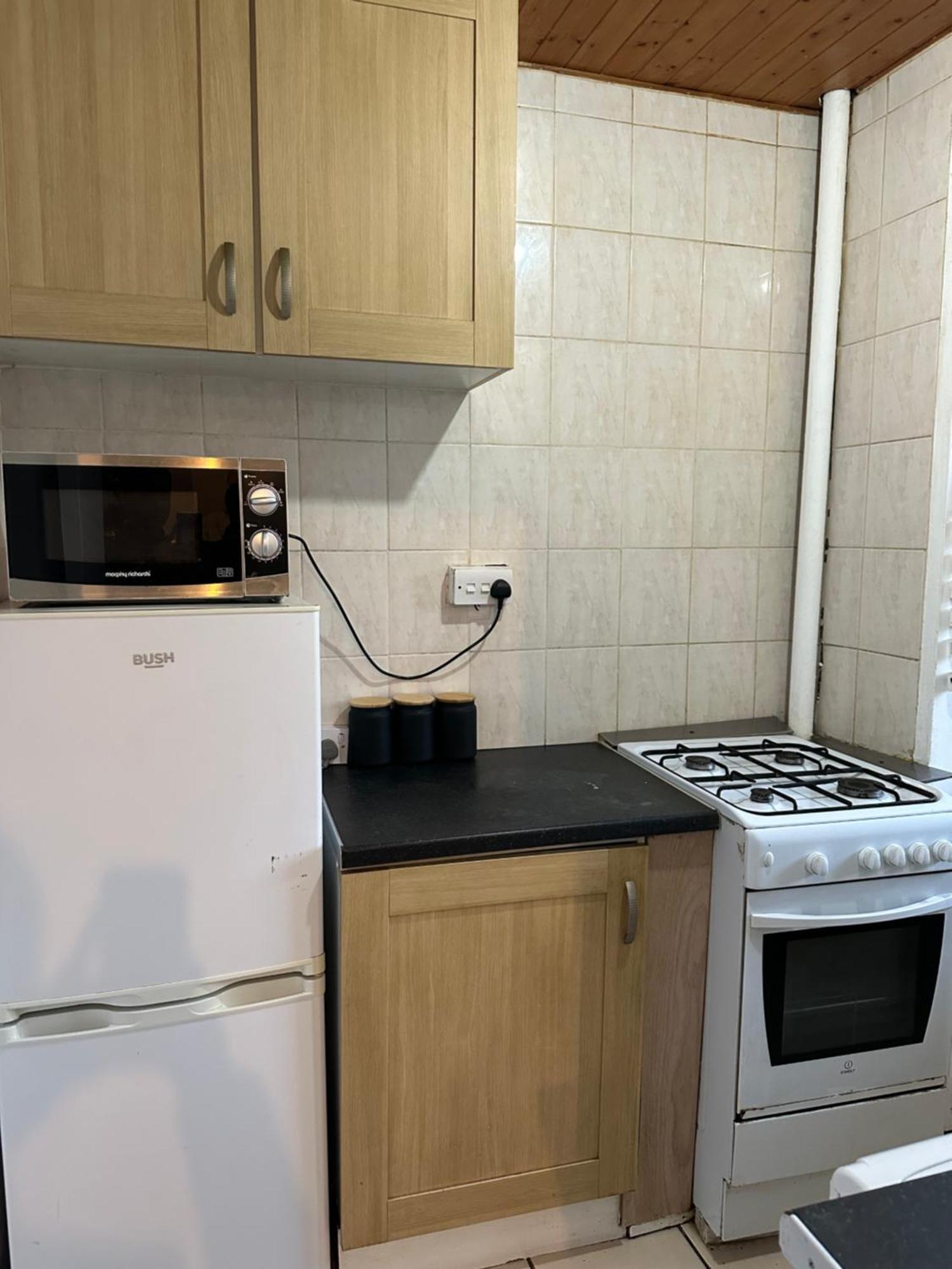1 Bedroom Flat In Whitechapel, Londres Exterior foto