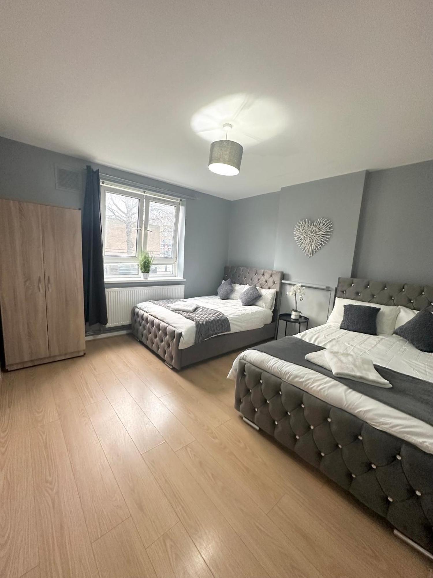 1 Bedroom Flat In Whitechapel, Londres Exterior foto